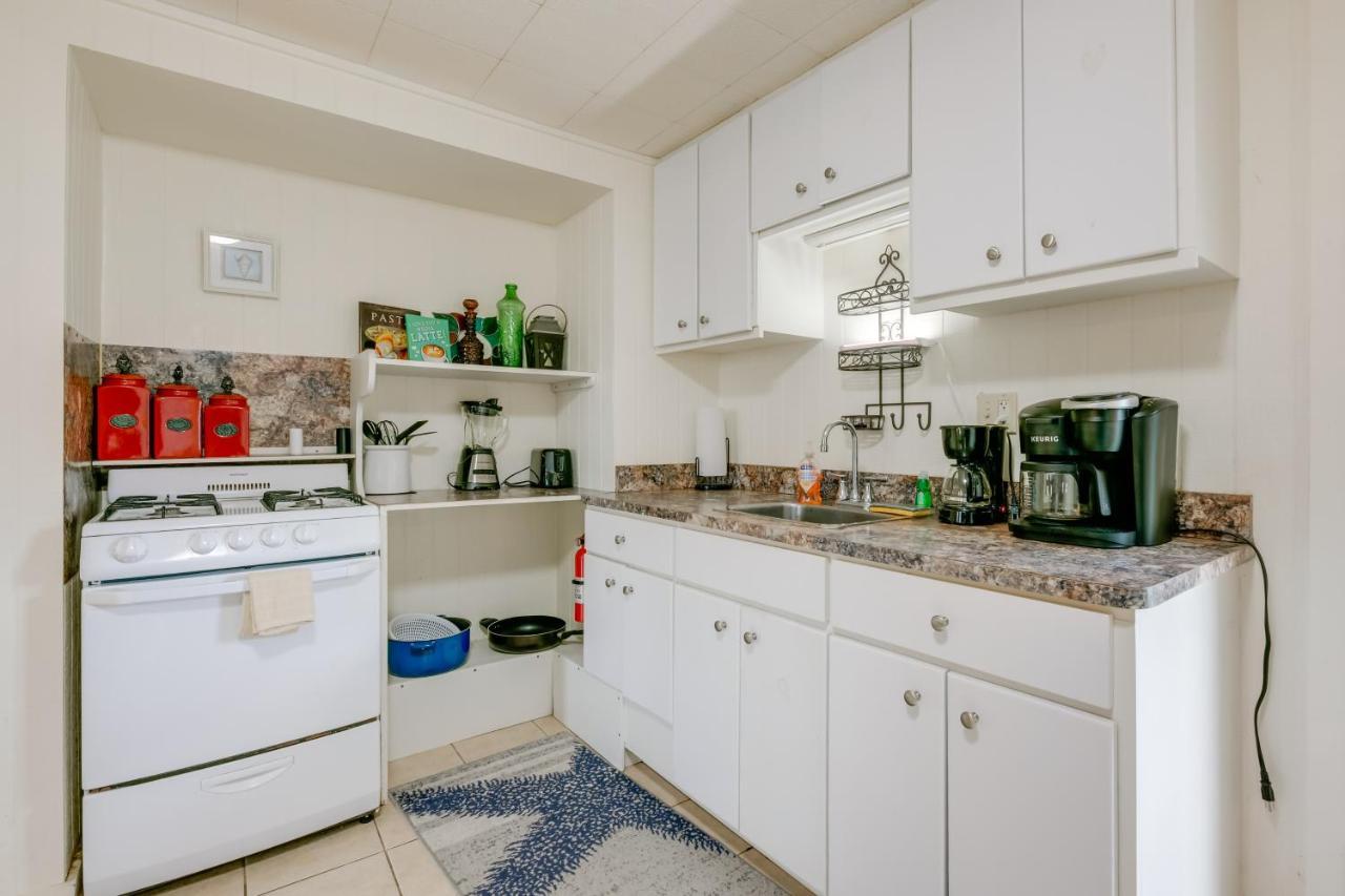 Beautiful Rockport Townhome - Walk To Aransas Bay! エクステリア 写真