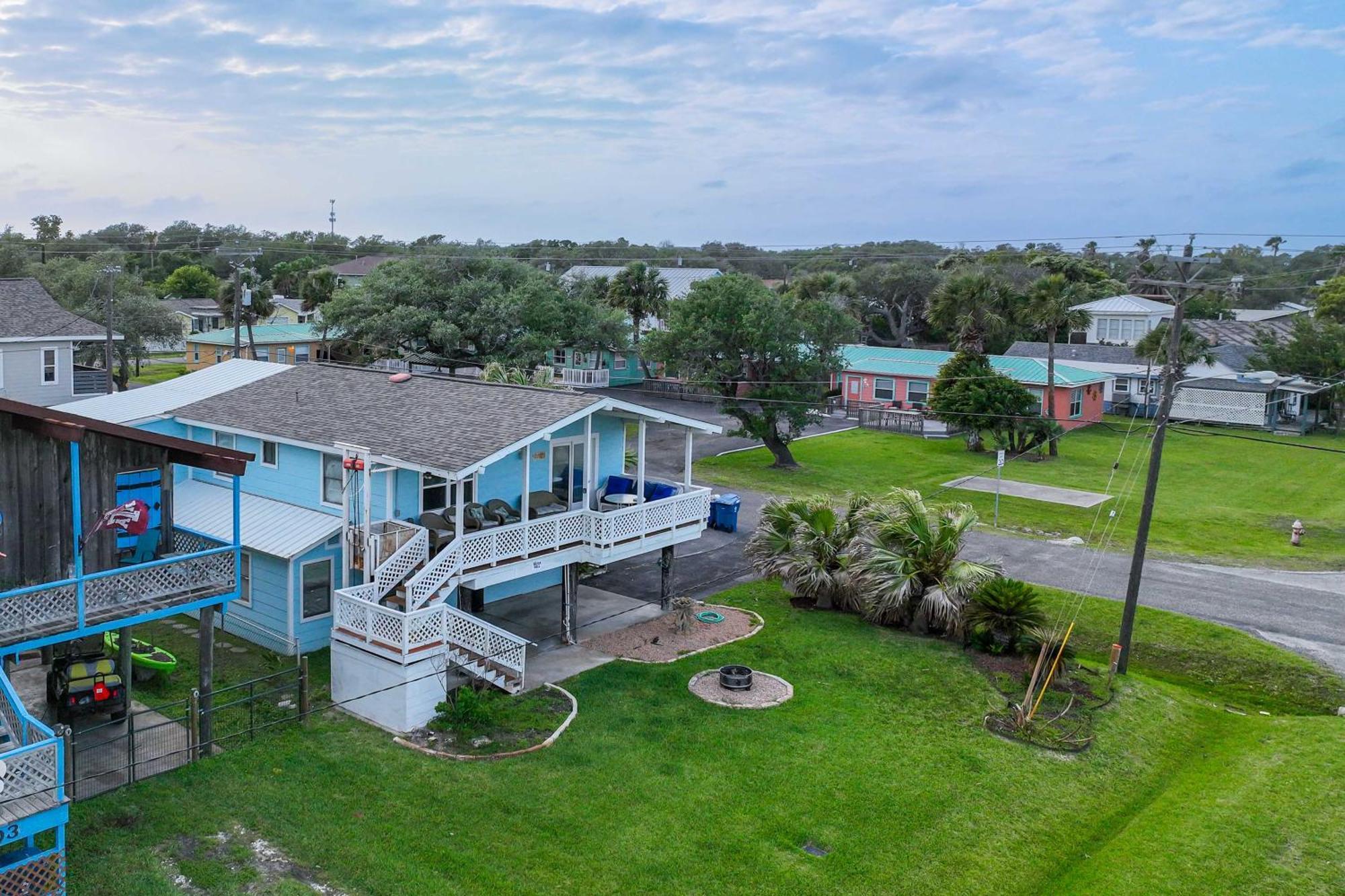 Beautiful Rockport Townhome - Walk To Aransas Bay! エクステリア 写真